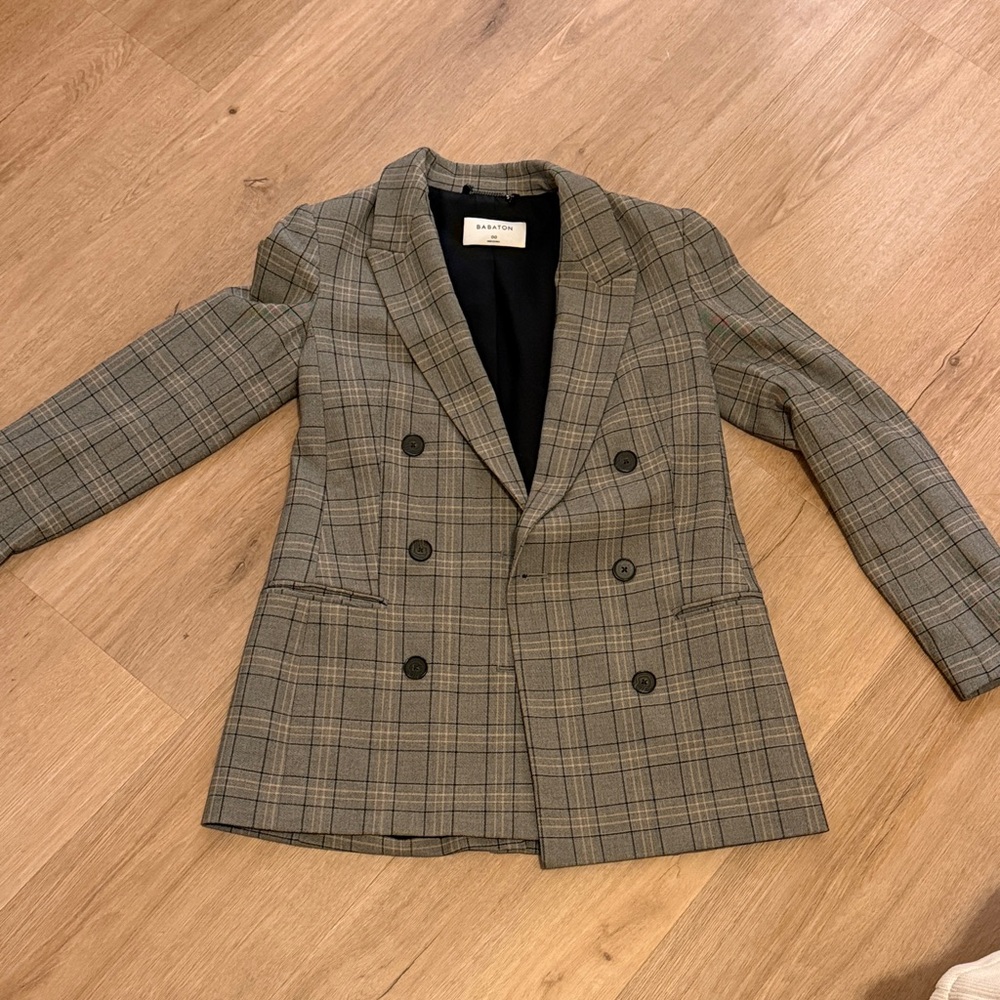Aritza Babaton Women's Plaid Double-Breasted Blazer